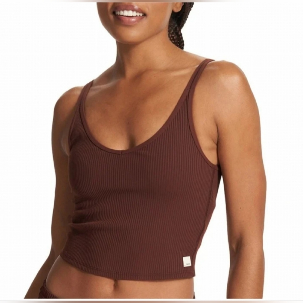 VUORI Ribbed Crop Tank - Picture 2 of 7